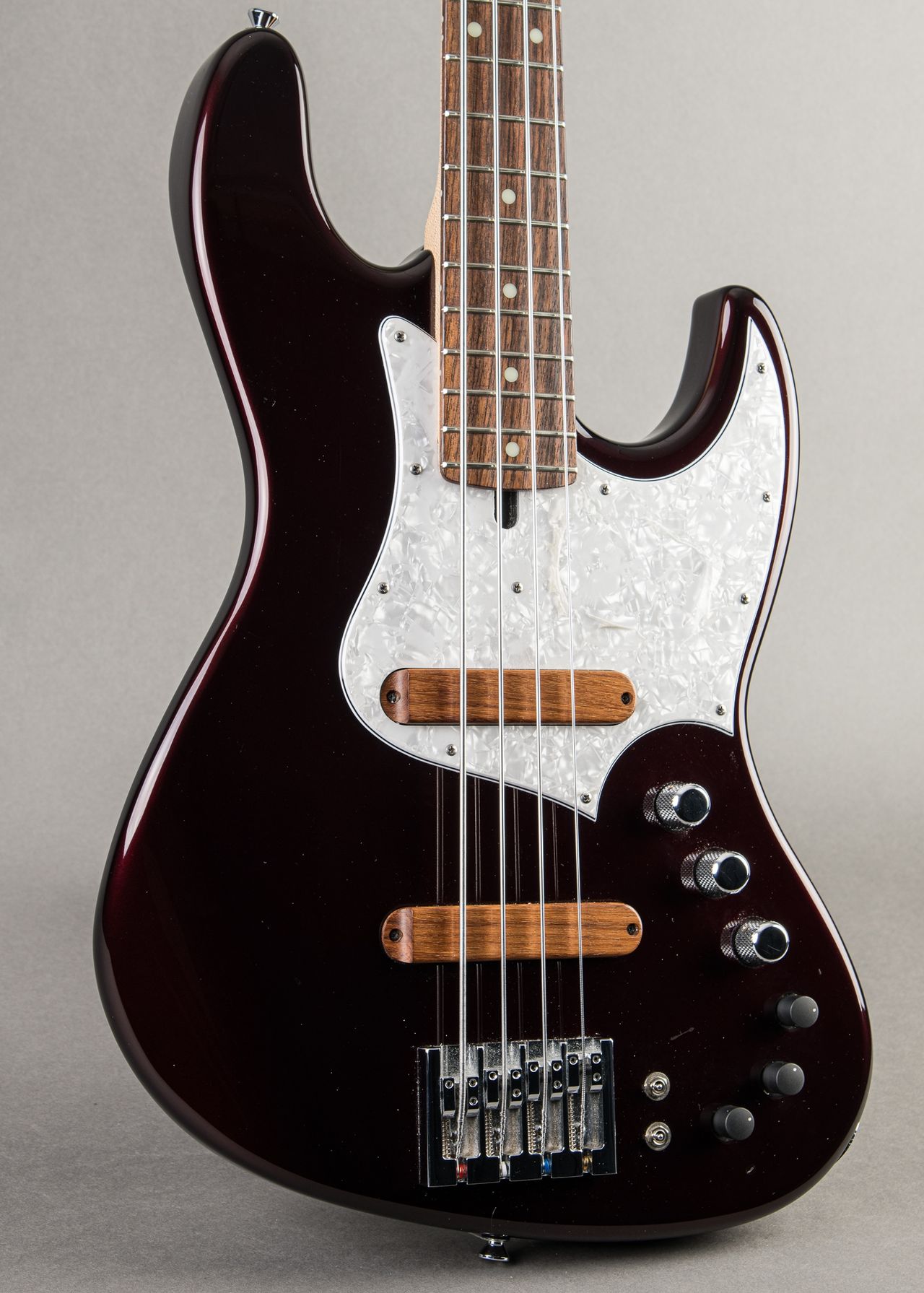 Carter Vintage - Xotic XJ1T 2022, OX Blood | Carter Vintage Guitar