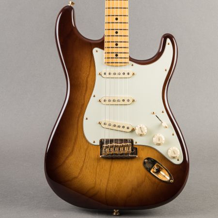 Fender 75th Anniversary Stratocaster LTD 2021, Bourbon Burst thumbnail