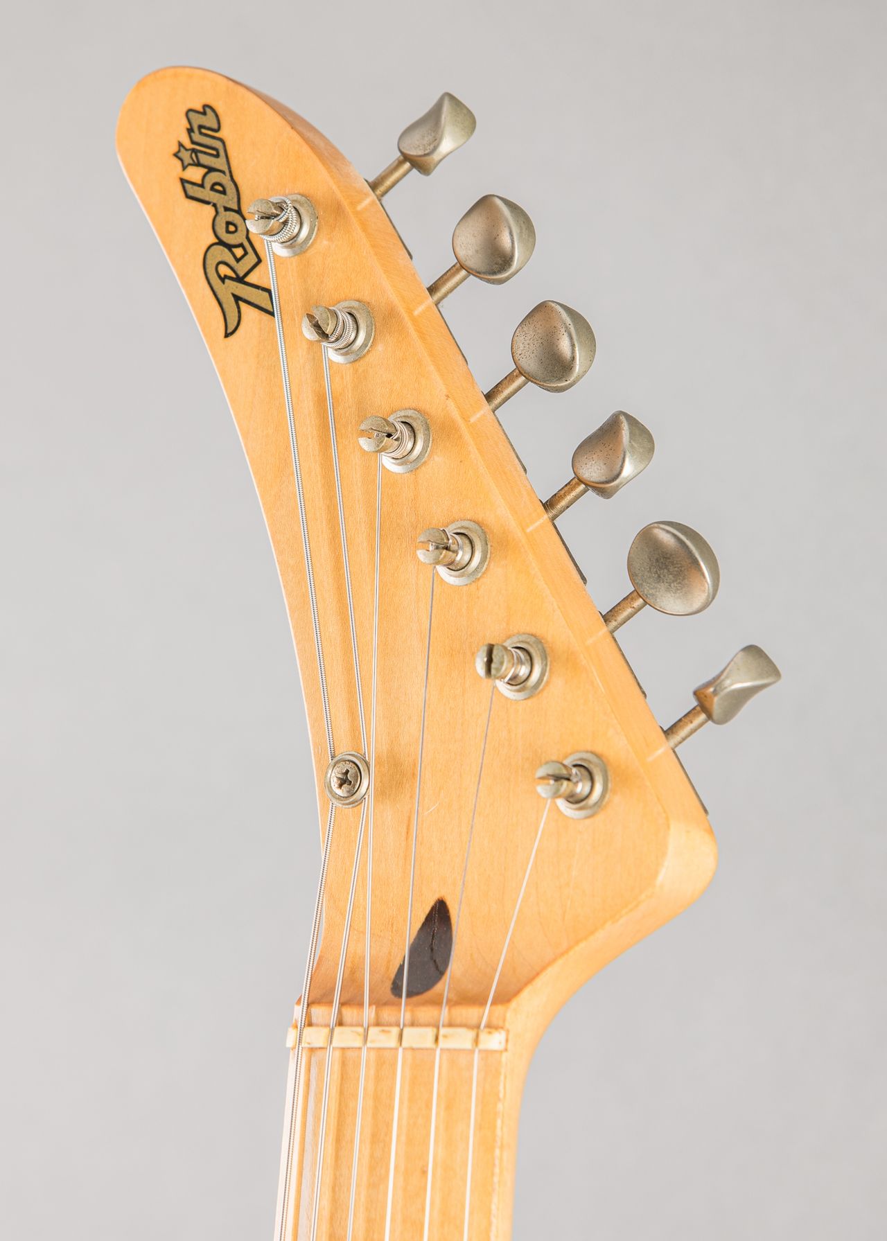 Carter Vintage - Robin Super Strat 1980s, Red | Carter Vintage Guitar