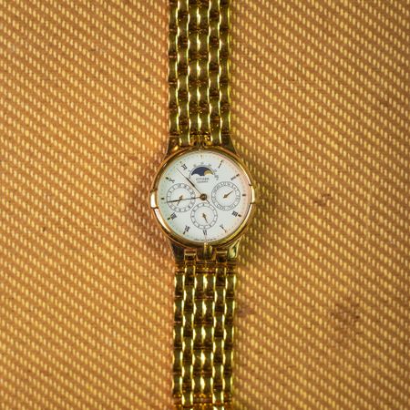 Sable 1980's Vintage Citizen Moon Phase Watch thumbnail