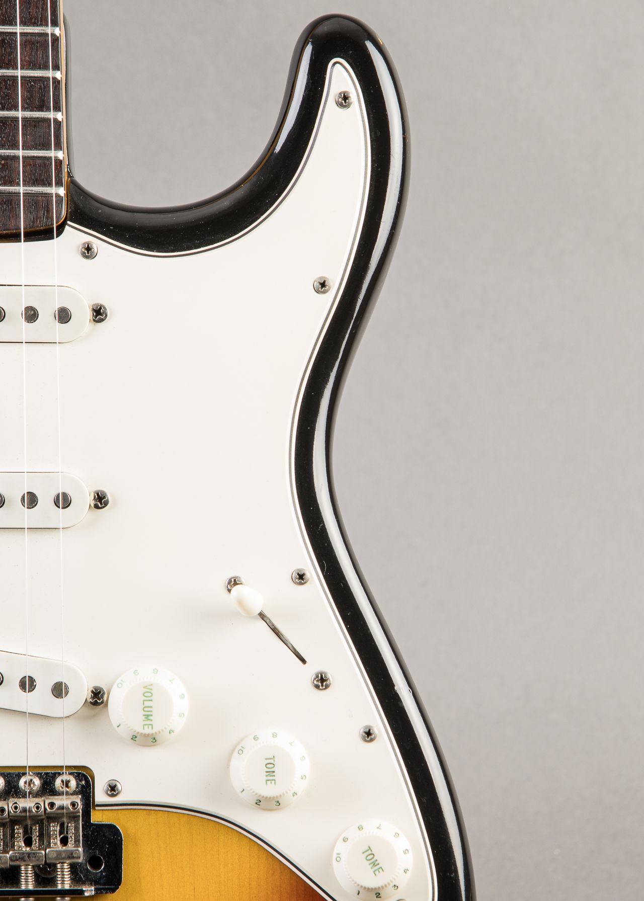 Carter Vintage - Fender Stratocaster 1966, Sunburst | Carter