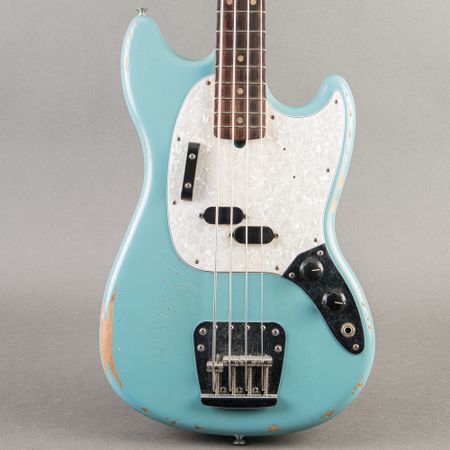 Fender JMJ Road Worn Mustang Bass 2024, Daphne Blue thumbnail
