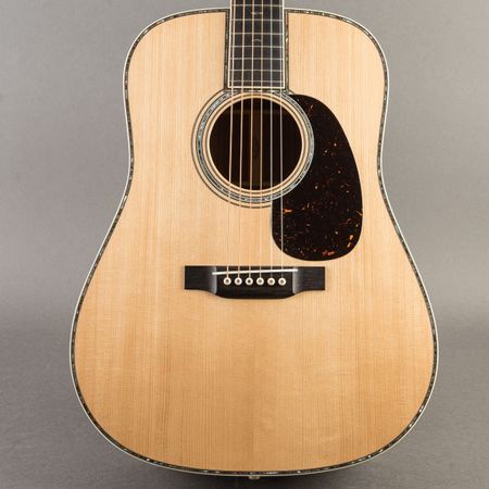 Norman's Rare Guitars - Martin D-18V 2009, Natural | Norman's Rare