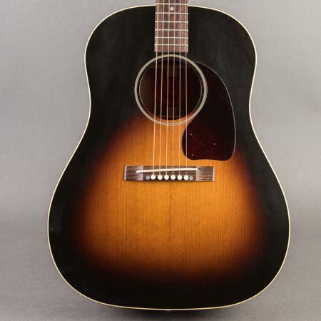 Gibson Custom Shop 1942 J-45 Banner 2025, Sunburst thumbnail