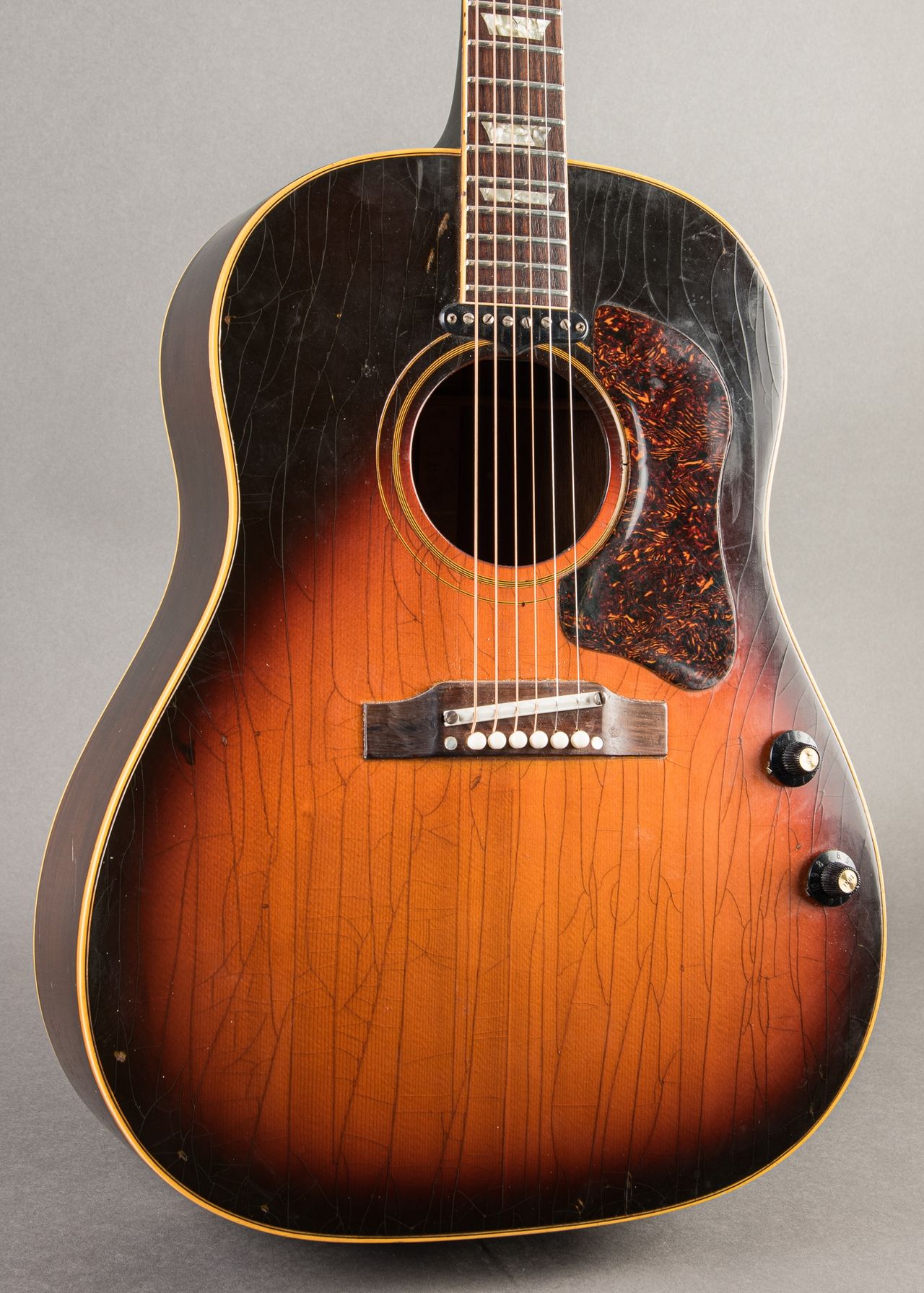 Gibson J-160E CUSTOM ギブソン Carter Vintage - Gibson J-160E 1967, Sunburst | Carter Vintage Guitar