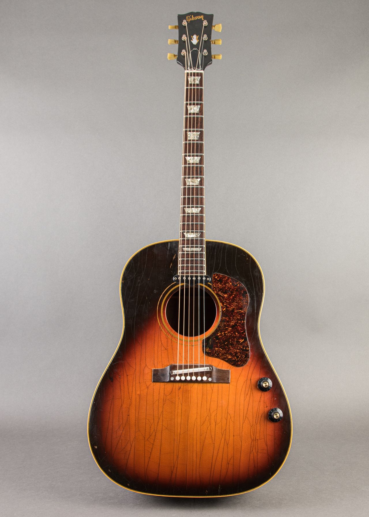 Carter Vintage - Gibson J-160E 1967, Sunburst | Carter Vintage Guitar