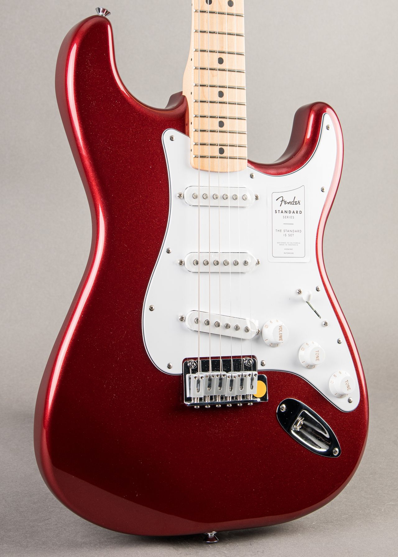 Carter Vintage - Fender Standard Stratocaster 2026, Candy Cola