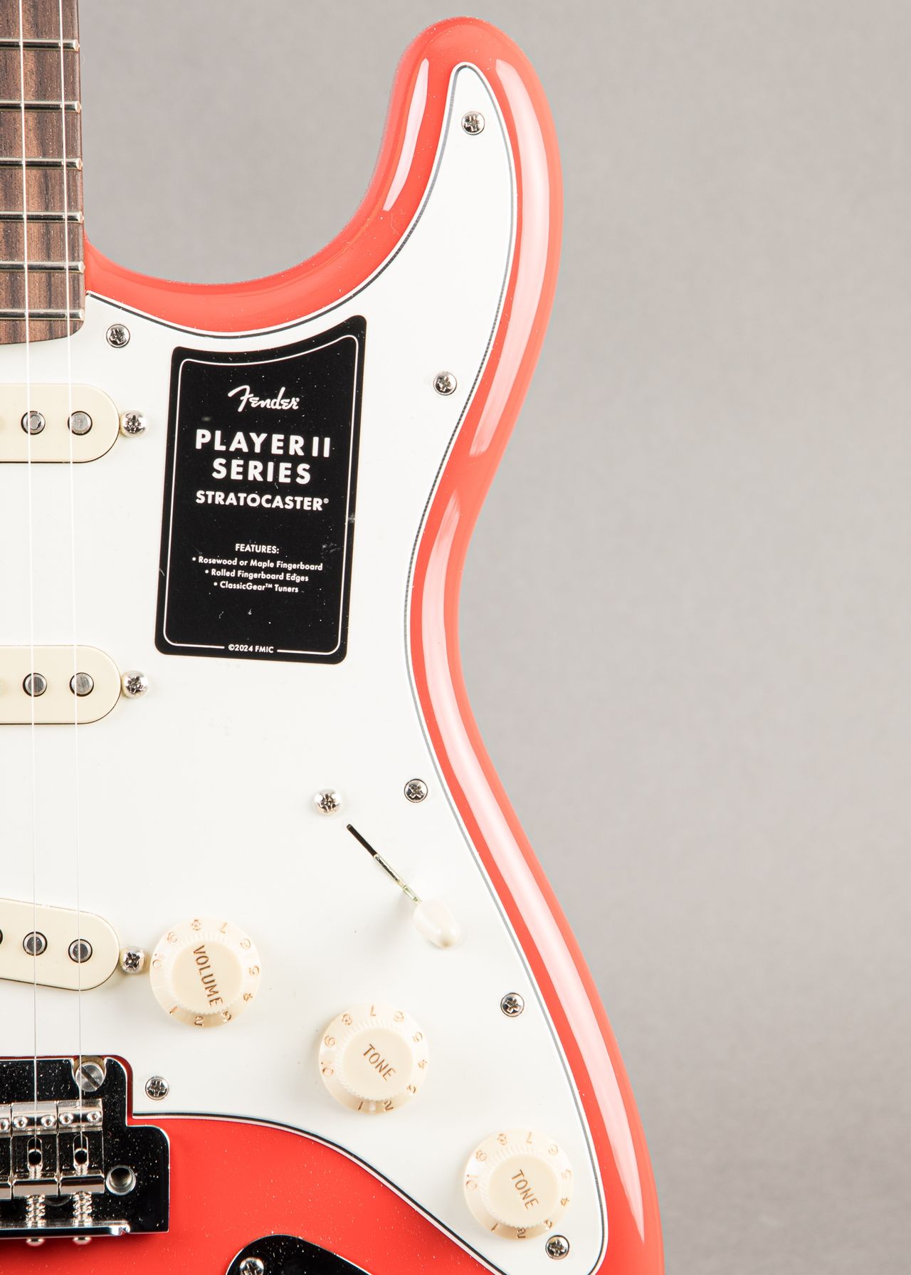 Carter Vintage - Fender Player II Stratocaster 2026, Coral Red