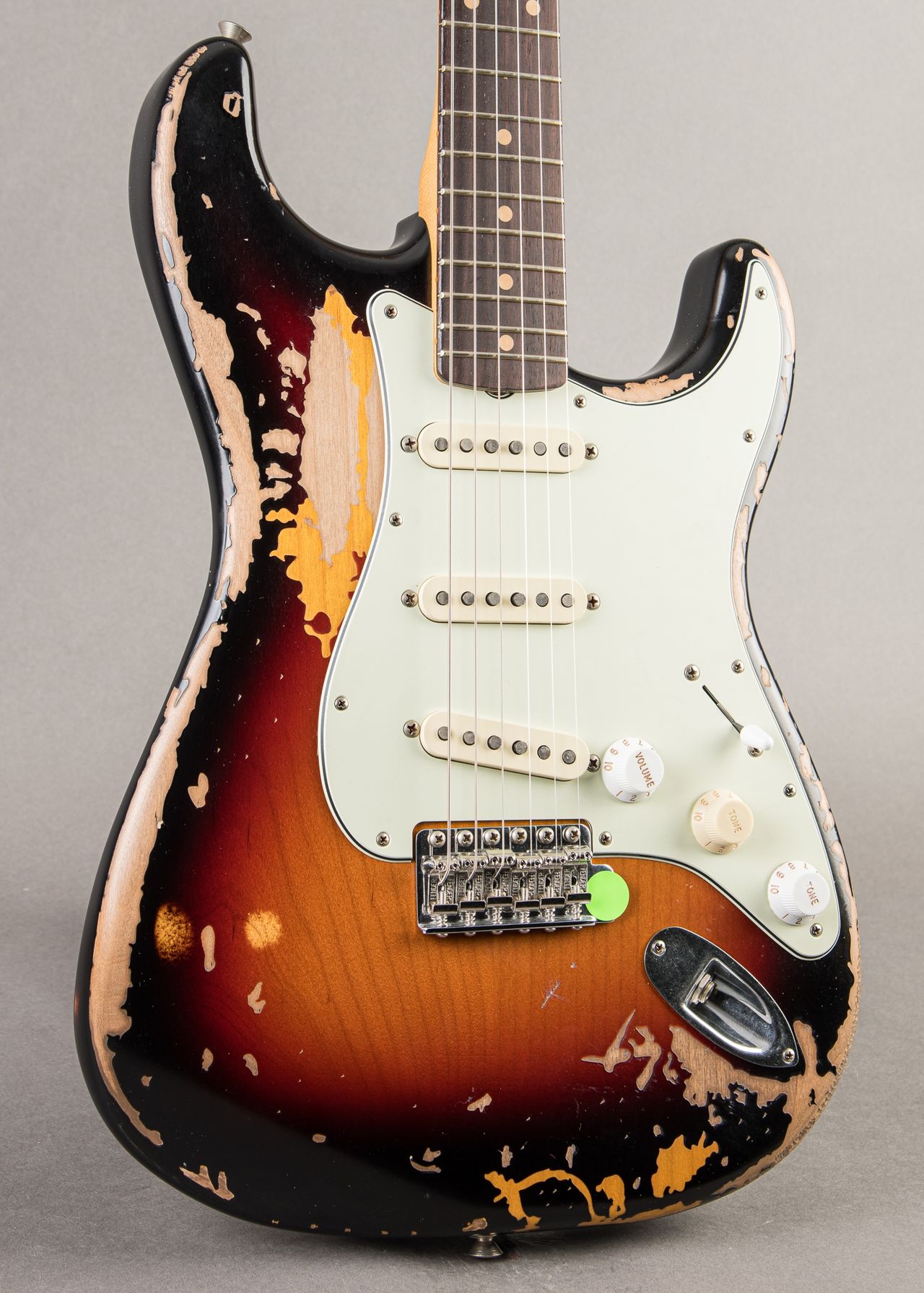 Fender Stratocaster サンバースト Carter Vintage - Fender Mike McCready Stratocaster 2026, Sunburst