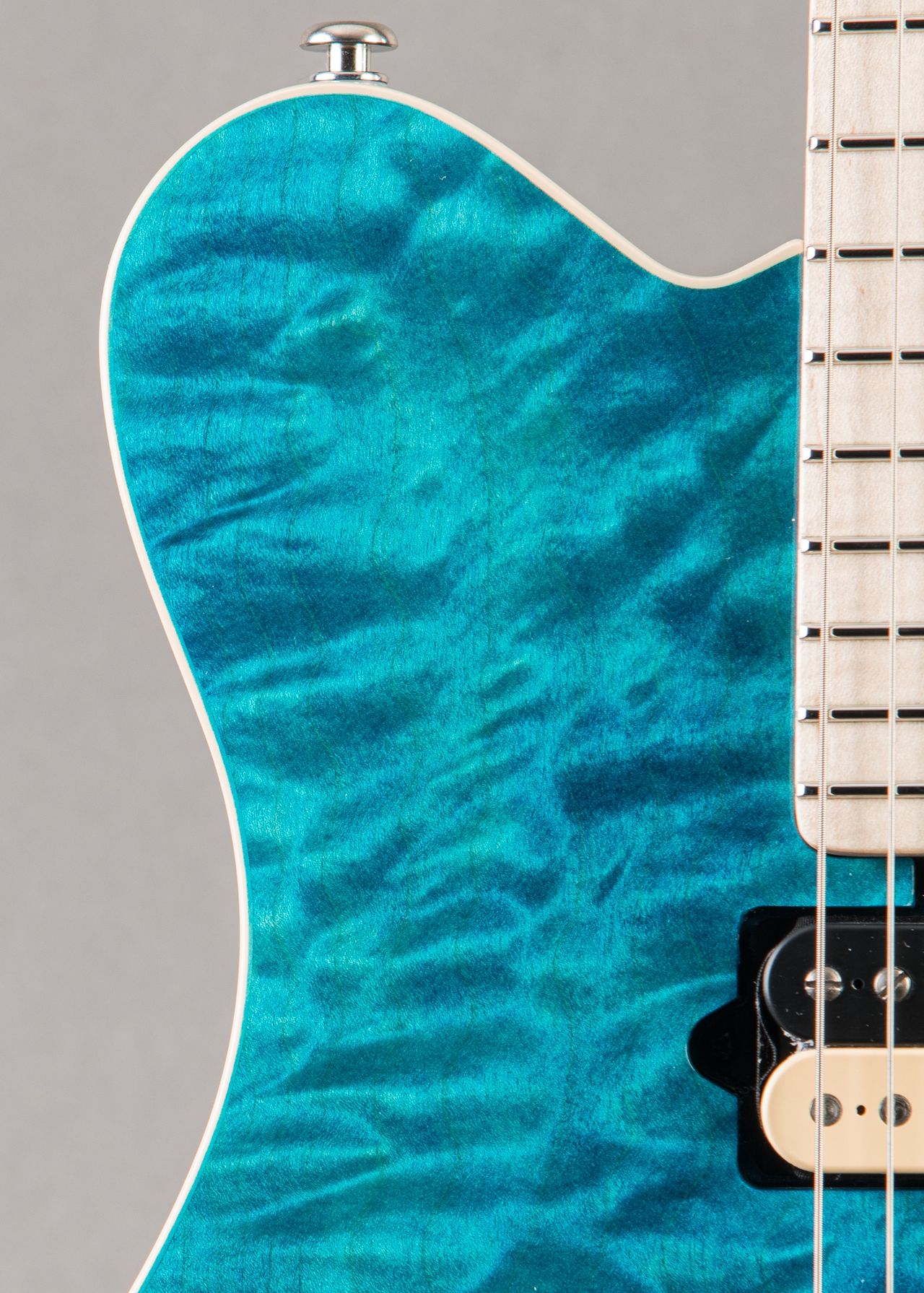Carter Vintage - Ernie Ball Music Man Axis 30th Anniversary 11/100