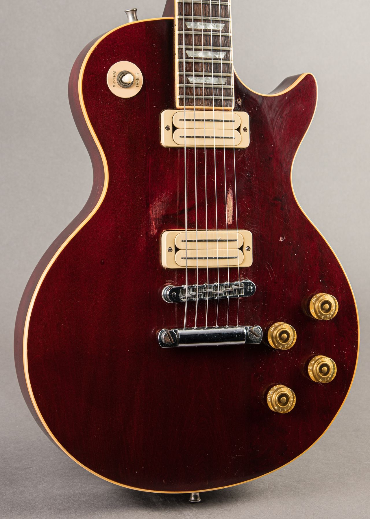 Carter Vintage - Gibson Les Paul Deluxe 1979, Wine Red | Carter