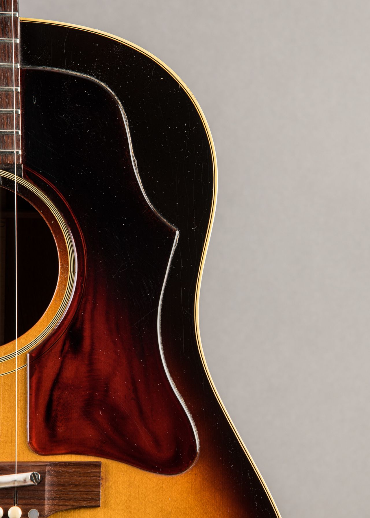Carter Vintage - Gibson J-45 1966, Sunburst | Carter Vintage Guitar