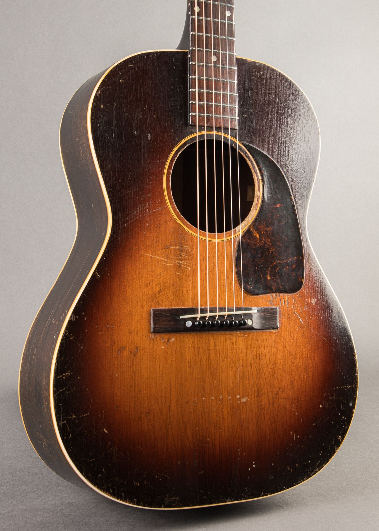 Carter Vintage - Gibson LG-2 1946, Sunburst | Carter Vintage Guitar