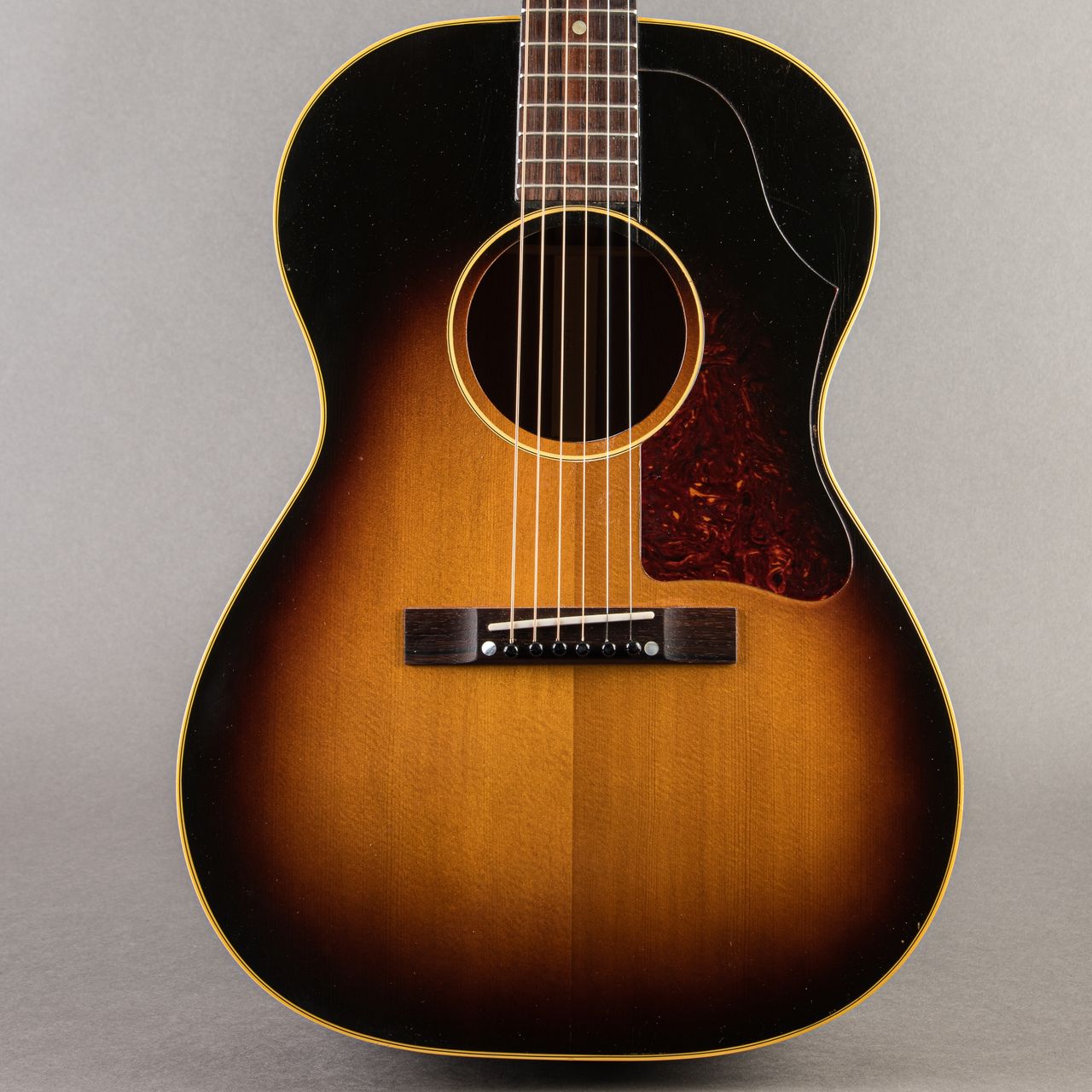 Carter Vintage - Gibson LG-2 1957, Sunburst | Carter Vintage Guitar