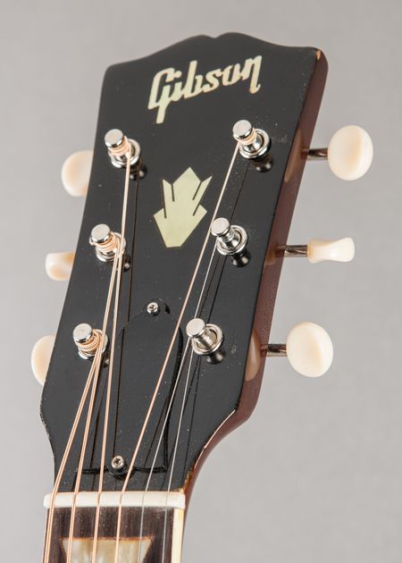 Carter Vintage - Gibson J-35 1941, Natural | Carter Vintage Guitar