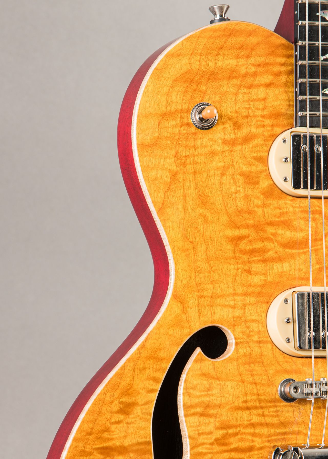 Carter Vintage - Robin Savoy Dolphin 2006, Amber | Carter Vintage