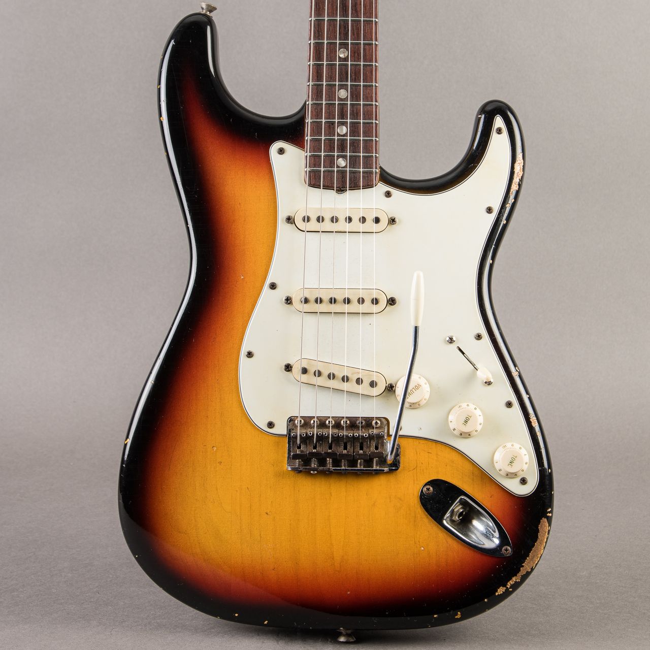 Carter Vintage - Fender Stratocaster 1966, Sunburst | Carter