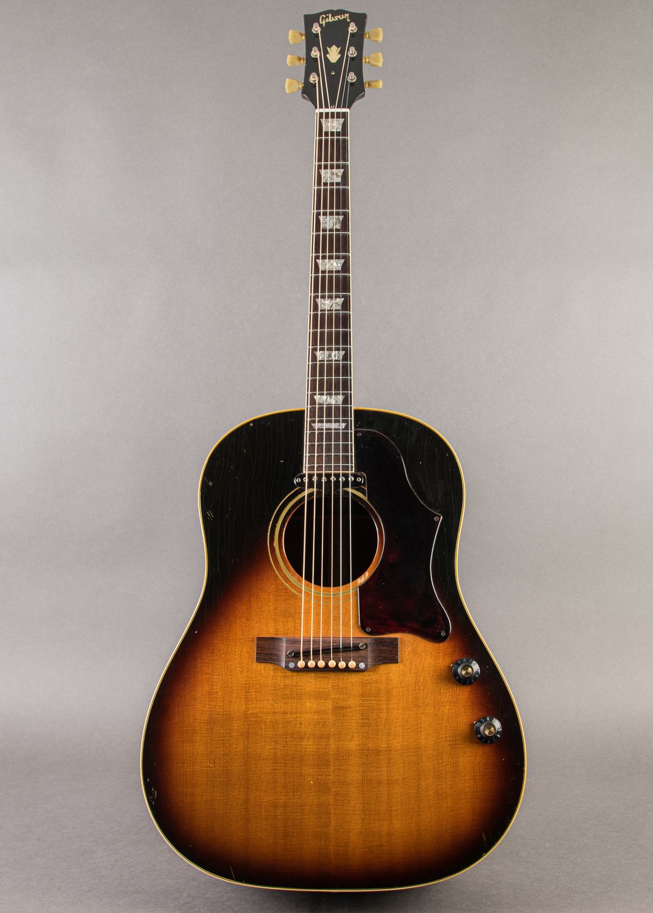 Carter Vintage - Gibson J-160E 1968, Sunburst | Carter Vintage Guitar