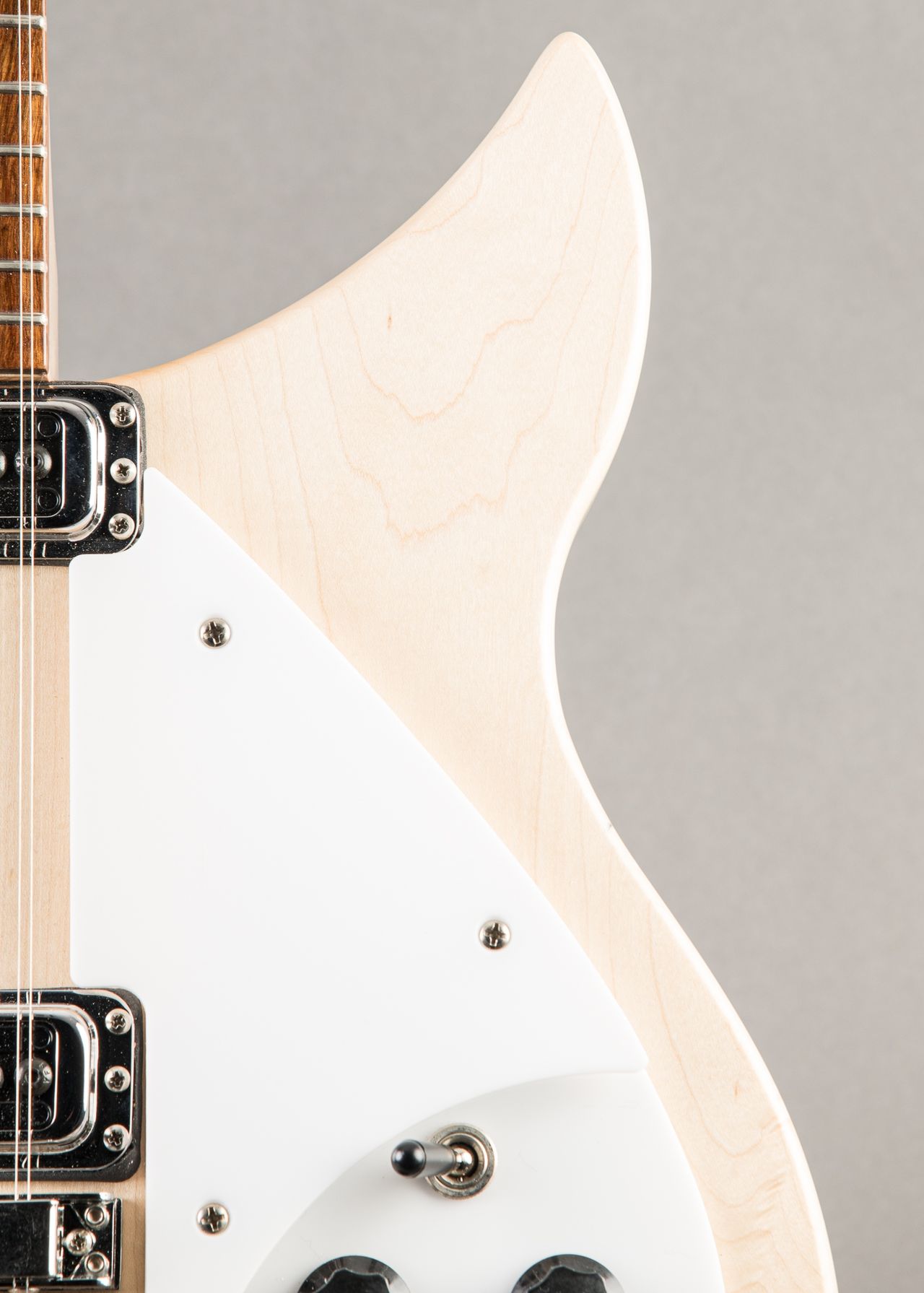 Carter Vintage - Rickenbacker 330/12 2024, Mapleglo | Carter
