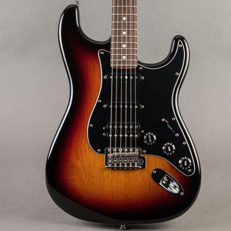Fender Highway One Stratocaster HSS 2010, Sunburst thumbnail