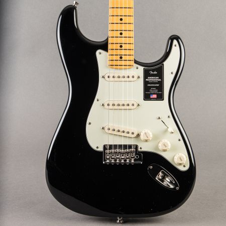 Fender American Professional Stratocaster 2026, Black thumbnail