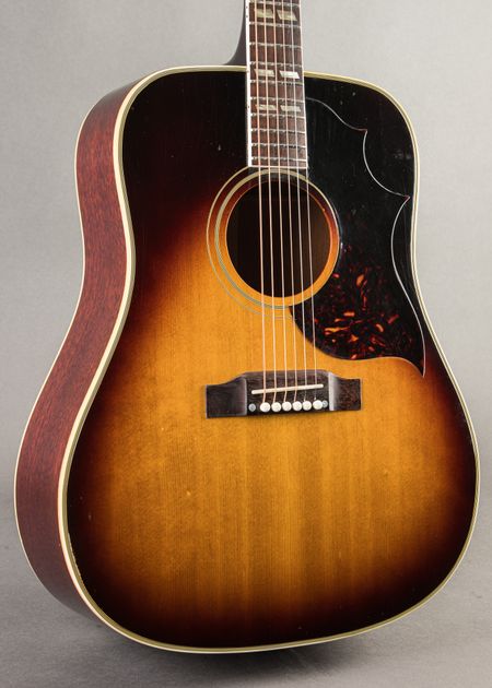 Carter Vintage - Gibson Dove 1969, Sunburst | Carter Vintage Guitar