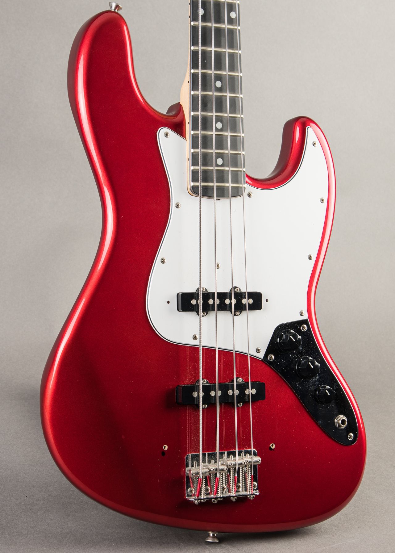 Fender Jazz Bass レッド Carter Vintage - Fender Jazz Bass 1983, Candy Apple Red | Carter