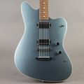 Fender MIJ Modern Jazzmaster 2019, Mystic Blue — thumbnail 1 of 9