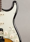 Fender American Ultra Stratocaster HSS 2021, Sunburst — thumbnail 2 of 8