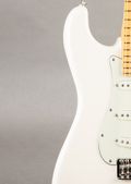 Fender Limited Edition American Professional Classic Stratocaster Featuring the Fender Silent System 2026, Olympic White — thumbnail 4 of 9