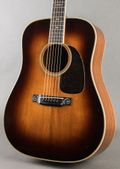 Martin D-28 1967, Refinish Sunburst — thumbnail 3 of 10