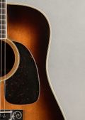 Martin D-28 1967, Refinish Sunburst — thumbnail 2 of 10