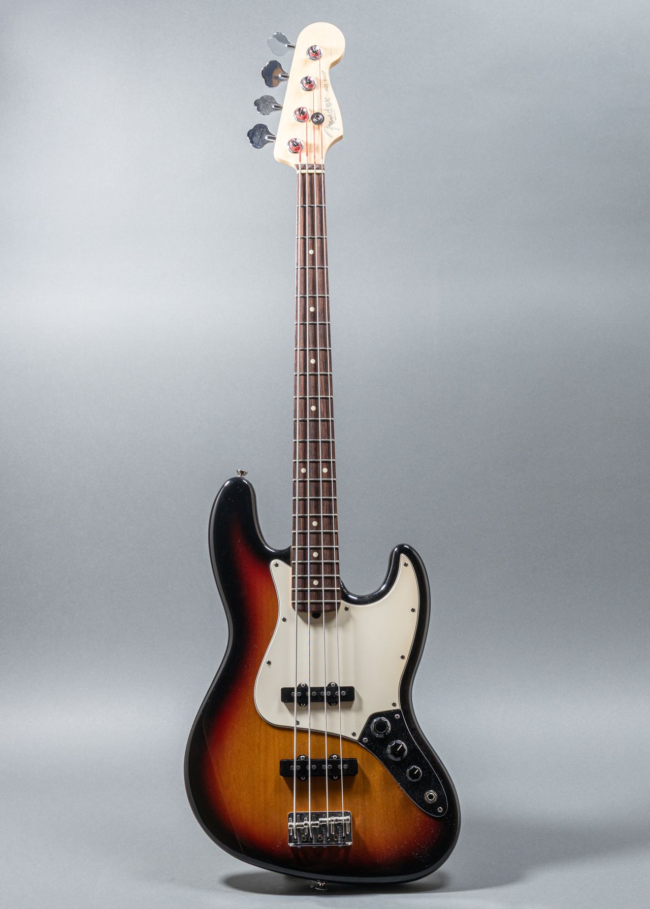 Norman's Rare Guitars - Fender American Jazz Bass 2005, Sunburst