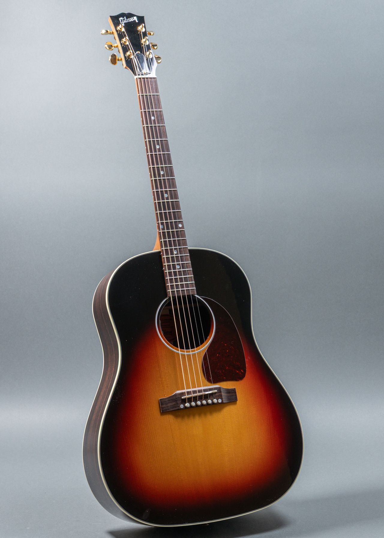 Norman's Rare Guitars - Gibson J-45 Red Spruce 2025, Tri-Burst