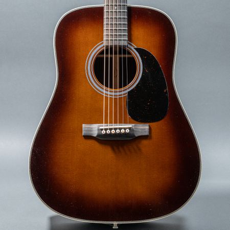 Norman's Rare Guitars - Martin D-18V 2009, Natural | Norman's Rare