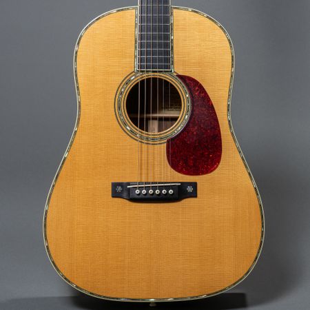 Norman's Rare Guitars - Martin D-18V 2009, Natural | Norman's Rare