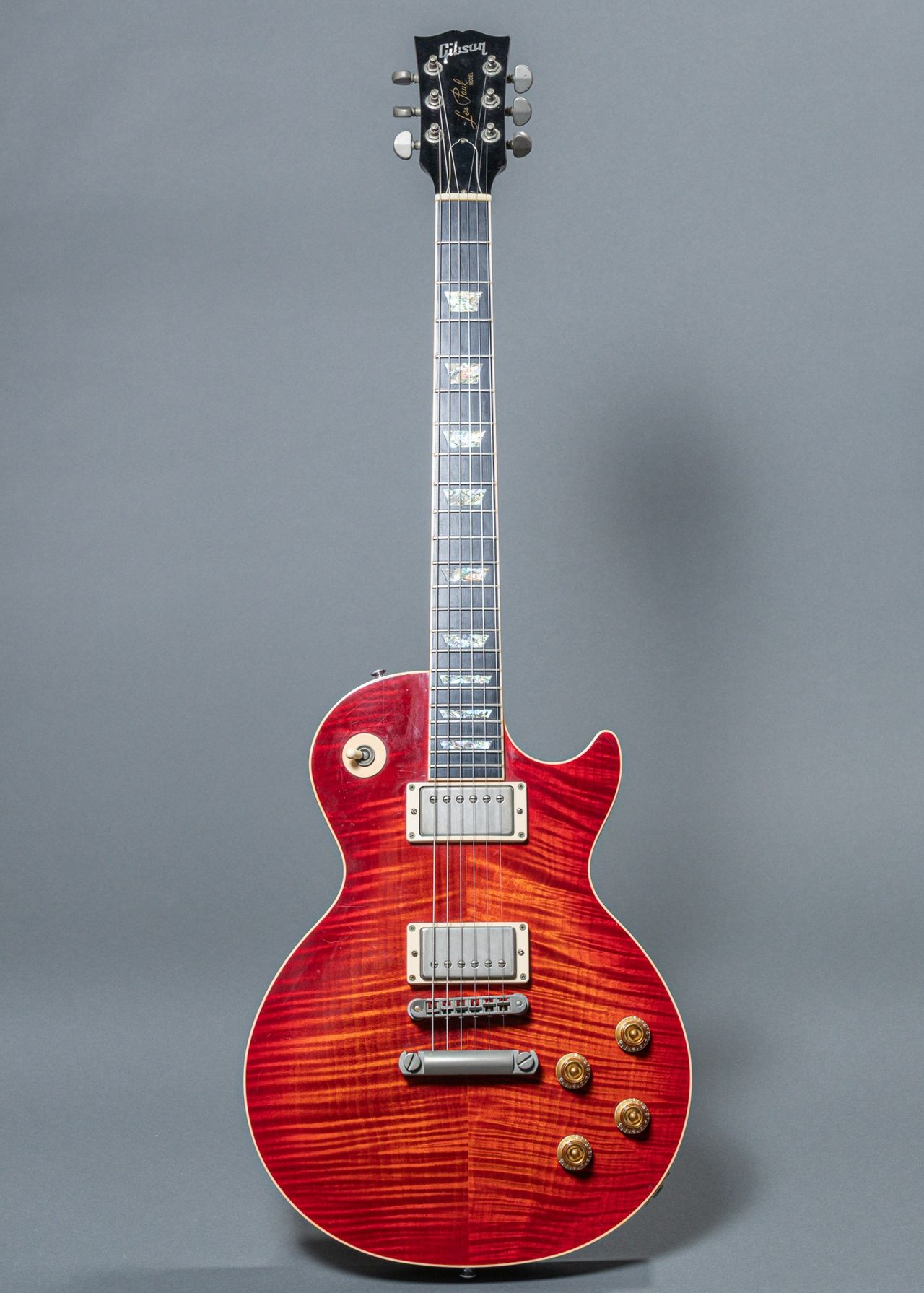 Norman's Rare Guitars - Gibson Custom Shop Les Paul Elegant 2001