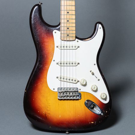 Norman's Rare Guitars - Fender Stratocaster 1964, Sunburst