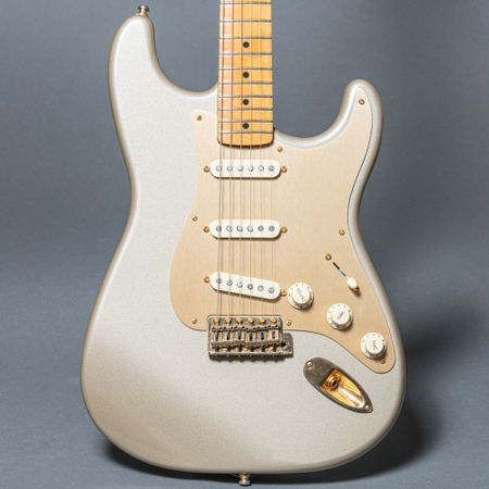 Norman's Rare Guitars - Fender 50th Anniversary Stratocaster 2004