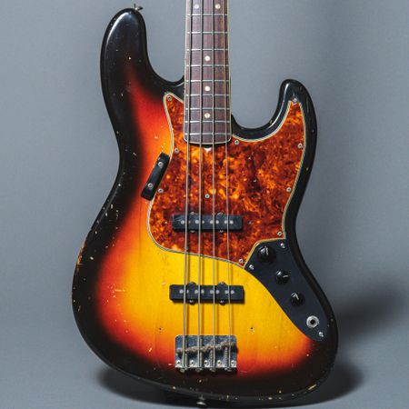 Norman's Rare Guitars - Fender Custom Shop '62 Jazz Bass Left